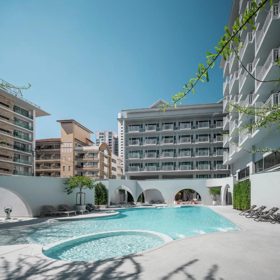 Hotel Terra Nara à Pattaya Extérieur photo